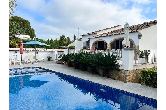 Villa in Javea zu verkaufen, Living area 210 m², Klimaanlage, 4 Schlafzimmer, 2 Badezimmer, Pool, ref.: BS-83627230-26