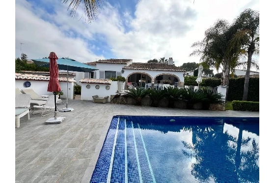 Villa in Javea zu verkaufen, Living area 210 m², Klimaanlage, 4 Schlafzimmer, 2 Badezimmer, Pool, ref.: BS-83627230-28
