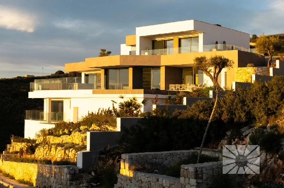 Villa in Javea zu verkaufen, Living area 691 m², Klimaanlage, 4 Schlafzimmer, 6 Badezimmer, Pool, ref.: BS-84118452-1
