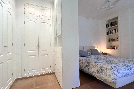 Villa in Denia(Las Rotas) zu verkaufen, Living area 280 m², Baujahr 1989, Zustand gepflegt, + Zentralheizung, Plot 1150 m², 5 Schlafzimmer, 4 Badezimmer, Pool, ref.: SC-T0424-25