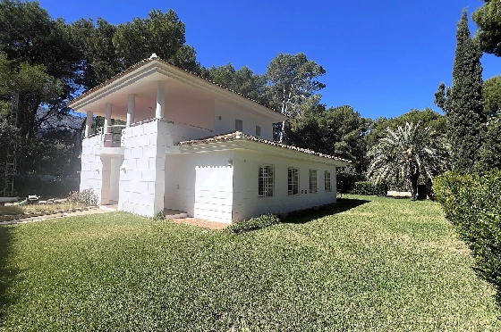 Villa in Denia(Las Rotas) zu verkaufen, Living area 280 m², Baujahr 1989, Zustand gepflegt, + Zentralheizung, Plot 1150 m², 5 Schlafzimmer, 4 Badezimmer, Pool, ref.: SC-T0424-29