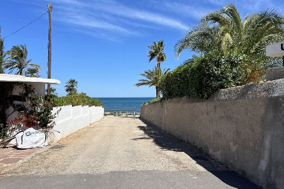 Villa in Denia(Las Rotas) zu verkaufen, Living area 280 m², Baujahr 1989, Zustand gepflegt, + Zentralheizung, Plot 1150 m², 5 Schlafzimmer, 4 Badezimmer, Pool, ref.: SC-T0424-35