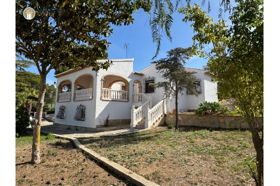 Villa in Javea zu verkaufen, Living area 176 m², Baujahr 1980, Klimaanlage, Plot 1606 m², 3 Schlafzimmer, 3 Badezimmer, Pool, ref.: MV-M-2510-1