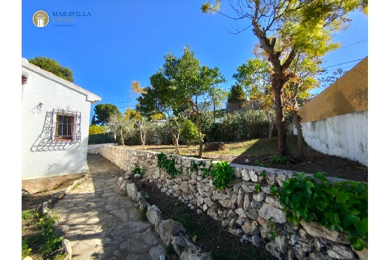 Villa in Javea zu verkaufen, Living area 176 m², Baujahr 1980, Klimaanlage, Plot 1606 m², 3 Schlafzimmer, 3 Badezimmer, Pool, ref.: MV-M-2510-12