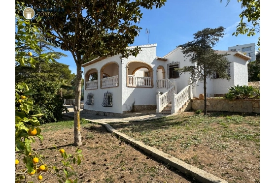 Villa in Javea zu verkaufen, Living area 176 m², Baujahr 1980, Klimaanlage, Plot 1606 m², 3 Schlafzimmer, 3 Badezimmer, Pool, ref.: MV-M-2510-2