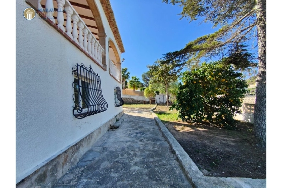 Villa in Javea zu verkaufen, Living area 176 m², Baujahr 1980, Klimaanlage, Plot 1606 m², 3 Schlafzimmer, 3 Badezimmer, Pool, ref.: MV-M-2510-9