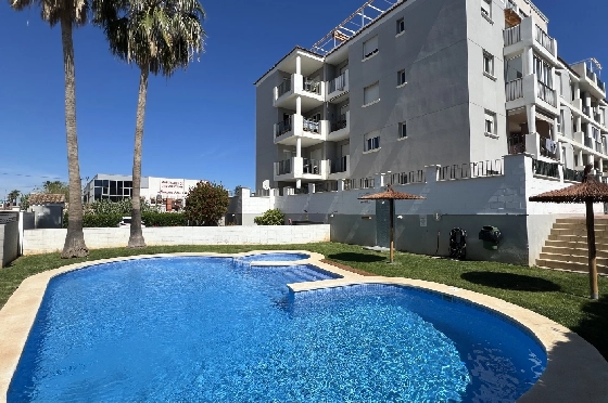 Apartment in Denia zur Ferienvermietung, Living area 86 m², Baujahr 2006, Zustand modernisiert, + Zentralheizung, Klimaanlage, Plot 46 m², 2 Schlafzimmer, 2 Badezimmer, Pool, ref.: T-0324-1