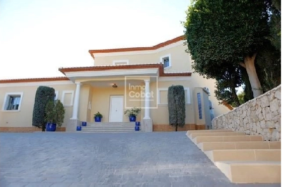 Villa in Benissa(Benissa) zu verkaufen, Living area 464 m², Klimaanlage, Plot 1131 m², 4 Schlafzimmer, 4 Badezimmer, Pool, ref.: COB-1869-10535-3