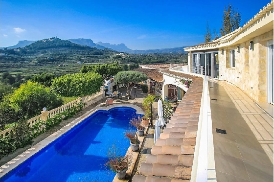 Villa in Calpe(Calpe) zu verkaufen, Living area 500 m², Klimaanlage, Plot 3500 m², 4 Schlafzimmer, 4 Badezimmer, Pool, ref.: COB-2705-10535-1