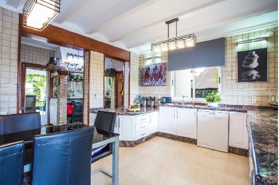 Villa in Calpe(Calpe) zu verkaufen, Living area 500 m², Klimaanlage, Plot 3500 m², 4 Schlafzimmer, 4 Badezimmer, Pool, ref.: COB-2705-10535-10