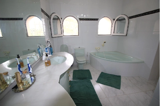 Villa in Calpe(La Canuta) zu verkaufen, Living area 609 m², Plot 3102 m², 4 Schlafzimmer, 4 Badezimmer, Pool, ref.: COB-3330-10535-27
