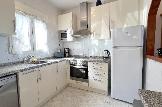 Reihenhaus-Mitte in Pedreguer(Monte Pedreguer) zu verkaufen, Living area 90 m², Baujahr 2002, Zustand gepflegt, + KLIMA, Klimaanlage, Plot 109 m², 2 Schlafzimmer, 1 Badezimmer, Pool, ref.: AS-0724-11