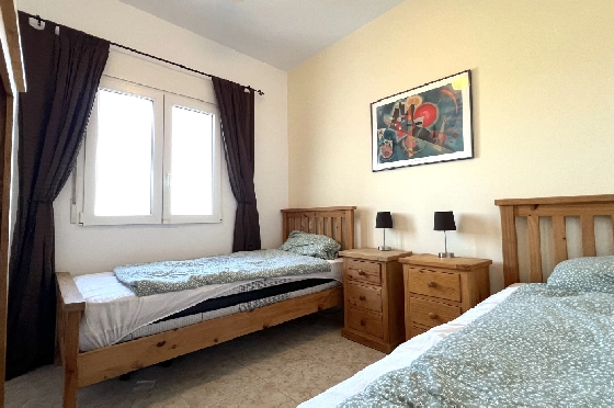 Reihenhaus-Mitte in Pedreguer(Monte Pedreguer) zu verkaufen, Living area 90 m², Baujahr 2002, Zustand gepflegt, + KLIMA, Klimaanlage, Plot 109 m², 2 Schlafzimmer, 1 Badezimmer, Pool, ref.: AS-0724-15