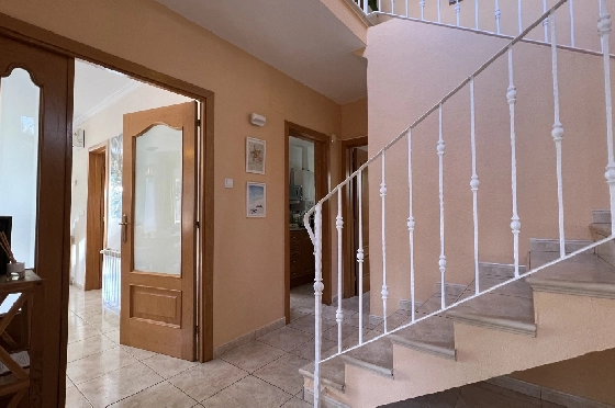 Villa in Gata de Gorgos(Monte Pedreguer) zur Ferienvermietung, Living area 180 m², Baujahr 2006, + Ofen, Klimaanlage, Plot 600 m², 3 Schlafzimmer, 3 Badezimmer, Pool, ref.: T-0624-10
