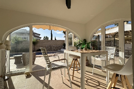 Villa in Gata de Gorgos(Monte Pedreguer) zur Ferienvermietung, Living area 180 m², Baujahr 2006, + Ofen, Klimaanlage, Plot 600 m², 3 Schlafzimmer, 3 Badezimmer, Pool, ref.: T-0624-27