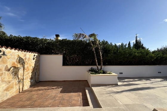 Villa in Gata de Gorgos(Monte Pedreguer) zur Ferienvermietung, Living area 180 m², Baujahr 2006, + Ofen, Klimaanlage, Plot 600 m², 3 Schlafzimmer, 3 Badezimmer, Pool, ref.: T-0624-36