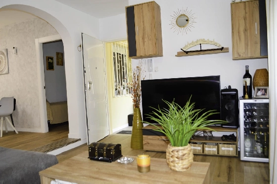 Villa in Denia zu verkaufen, Living area 121 m², Klimaanlage, Plot 623 m², 4 Schlafzimmer, 2 Badezimmer, Pool, ref.: CO-C25935-21