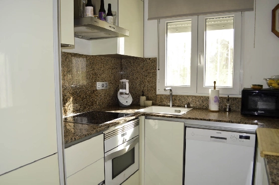 Villa in Denia zu verkaufen, Living area 121 m², Klimaanlage, Plot 623 m², 4 Schlafzimmer, 2 Badezimmer, Pool, ref.: CO-C25935-24