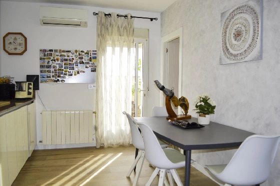 Villa in Denia zu verkaufen, Living area 121 m², Klimaanlage, Plot 623 m², 4 Schlafzimmer, 2 Badezimmer, Pool, ref.: CO-C25935-27