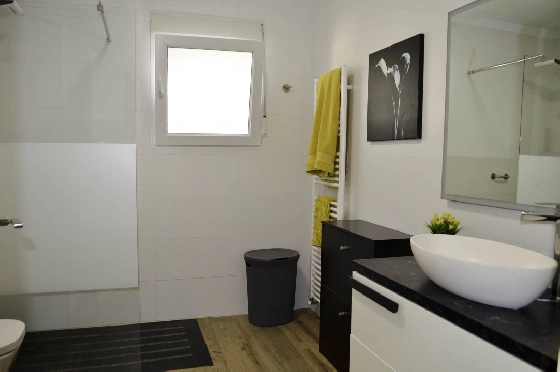 Villa in Denia zu verkaufen, Living area 121 m², Klimaanlage, Plot 623 m², 4 Schlafzimmer, 2 Badezimmer, Pool, ref.: CO-C25935-31