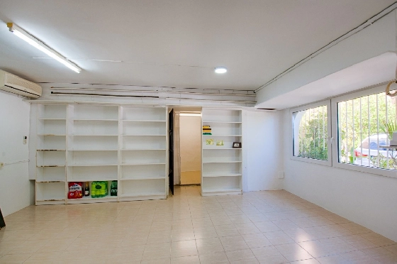 Villa in Moraira zu verkaufen, Living area 300 m², Baujahr 1984, Klimaanlage, Plot 1615 m², 3 Schlafzimmer, 2 Badezimmer, Pool, ref.: AM-12279DA-40