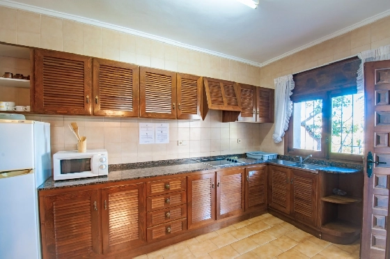 Villa in Benissa(La Fustera) zu verkaufen, Living area 312 m², Baujahr 1978, Klimaanlage, Plot 2669 m², 6 Schlafzimmer, 2 Badezimmer, Pool, ref.: AM-12452DA-27
