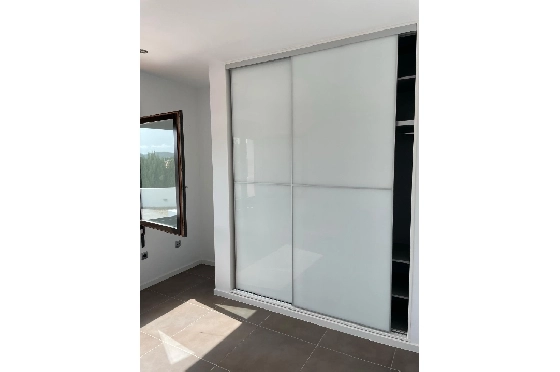 Villa in Moraira zu verkaufen, Living area 283 m², Baujahr 2023, Klimaanlage, Plot 897 m², 3 Schlafzimmer, 3 Badezimmer, Pool, ref.: AM-12030DA-21