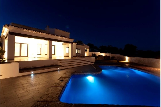 Villa in Moraira zu verkaufen, Living area 283 m², Baujahr 2023, Klimaanlage, Plot 897 m², 3 Schlafzimmer, 3 Badezimmer, Pool, ref.: AM-12030DA-30