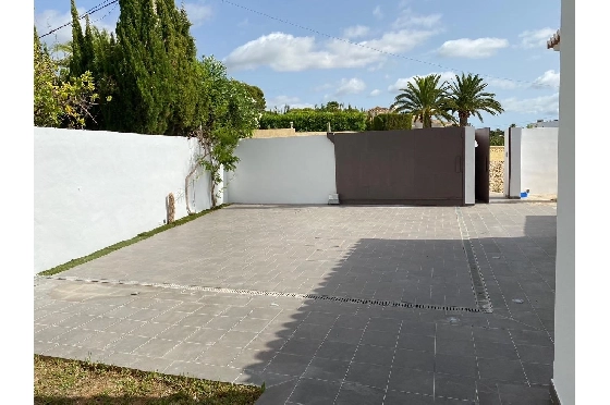 Villa in Moraira zu verkaufen, Living area 283 m², Baujahr 2023, Klimaanlage, Plot 897 m², 3 Schlafzimmer, 3 Badezimmer, Pool, ref.: AM-12030DA-32