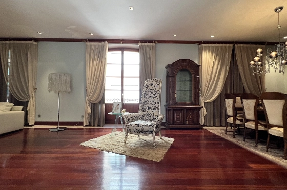 Stadthaus in Pego(Innenstadt) zu verkaufen, Living area 690 m², Baujahr 1930, Zustand gepflegt, + Zentralheizung, Klimaanlage, Plot 305 m², 6 Schlafzimmer, 5 Badezimmer, ref.: AS-1325-18