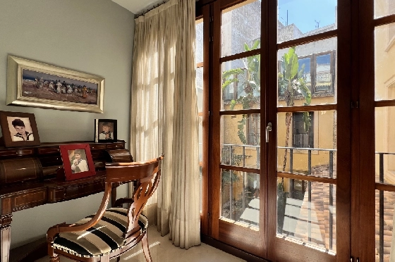 Stadthaus in Pego(Innenstadt) zu verkaufen, Living area 690 m², Baujahr 1930, Zustand gepflegt, + Zentralheizung, Klimaanlage, Plot 305 m², 6 Schlafzimmer, 5 Badezimmer, ref.: AS-1325-20