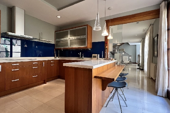 Stadthaus in Pego(Innenstadt) zu verkaufen, Living area 690 m², Baujahr 1930, Zustand gepflegt, + Zentralheizung, Klimaanlage, Plot 305 m², 6 Schlafzimmer, 5 Badezimmer, ref.: AS-1325-29
