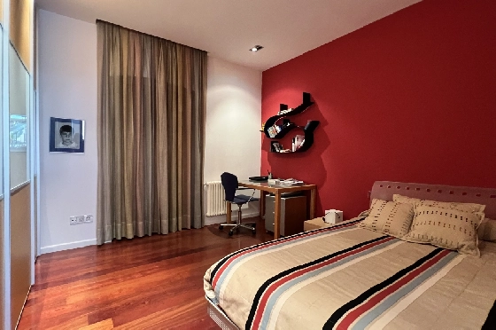 Stadthaus in Pego(Innenstadt) zu verkaufen, Living area 690 m², Baujahr 1930, Zustand gepflegt, + Zentralheizung, Klimaanlage, Plot 305 m², 6 Schlafzimmer, 5 Badezimmer, ref.: AS-1325-36