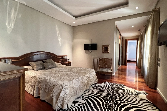 Stadthaus in Pego(Innenstadt) zu verkaufen, Living area 690 m², Baujahr 1930, Zustand gepflegt, + Zentralheizung, Klimaanlage, Plot 305 m², 6 Schlafzimmer, 5 Badezimmer, ref.: AS-1325-39
