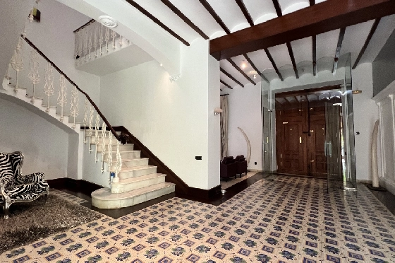 Stadthaus in Pego(Innenstadt) zu verkaufen, Living area 690 m², Baujahr 1930, Zustand gepflegt, + Zentralheizung, Klimaanlage, Plot 305 m², 6 Schlafzimmer, 5 Badezimmer, ref.: AS-1325-5
