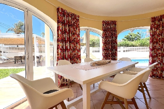 Villa in Els Poblets(Ptda. Revoltes) zu verkaufen, Living area 234 m², Baujahr 2004, Zustand gepflegt, + Zentralheizung, Klimaanlage, Plot 614 m², 4 Schlafzimmer, 3 Badezimmer, Pool, ref.: AS-1425-12
