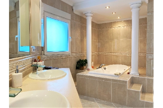 Villa in Els Poblets(Ptda. Revoltes) zu verkaufen, Living area 234 m², Baujahr 2004, Zustand gepflegt, + Zentralheizung, Klimaanlage, Plot 614 m², 4 Schlafzimmer, 3 Badezimmer, Pool, ref.: AS-1425-23