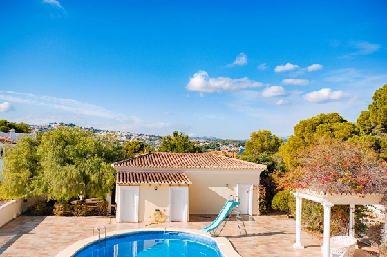 Villa in Moraira zu verkaufen, Living area 466 m², Baujahr 2005, Klimaanlage, Plot 2040 m², 5 Schlafzimmer, 5 Badezimmer, Pool, ref.: AM-12515DR-15