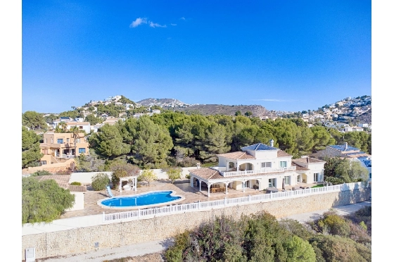 Villa in Moraira zu verkaufen, Living area 466 m², Baujahr 2005, Klimaanlage, Plot 2040 m², 5 Schlafzimmer, 5 Badezimmer, Pool, ref.: AM-12515DR-16