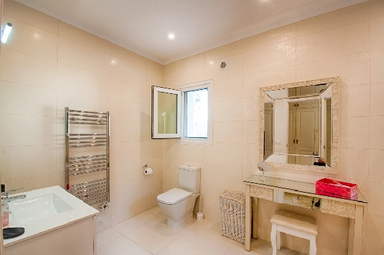 Villa in Moraira zu verkaufen, Living area 466 m², Baujahr 2005, Klimaanlage, Plot 2040 m², 5 Schlafzimmer, 5 Badezimmer, Pool, ref.: AM-12515DR-46