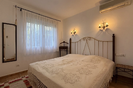 Villa in Pedreguer zu verkaufen, Living area 130 m², Baujahr 2002, Zustand gepflegt, + KLIMA, Klimaanlage, Plot 876 m², 3 Schlafzimmer, 2 Badezimmer, Pool, ref.: RG-1325-19
