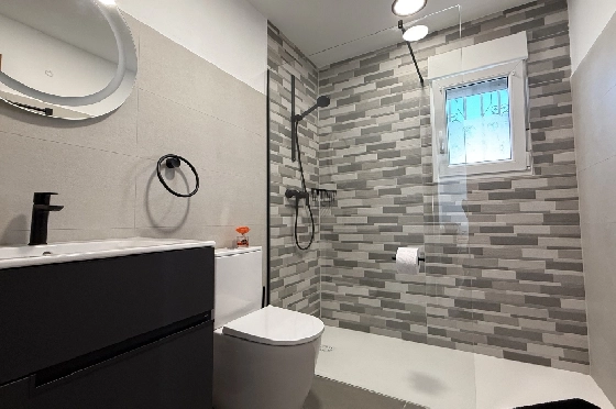 Villa in Els Poblets zur Ferienvermietung, Living area 100 m², Baujahr 1983, Zustand gepflegt, + KLIMA, Klimaanlage, Plot 353 m², 3 Schlafzimmer, 1 Badezimmer, Pool, ref.: T-0325-11