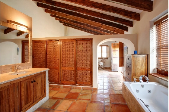 Finca in Moraira zu verkaufen, Living area 625 m², Baujahr 1998, Klimaanlage, Plot 10229 m², 4 Schlafzimmer, 3 Badezimmer, Pool, ref.: AM-12269DR-32
