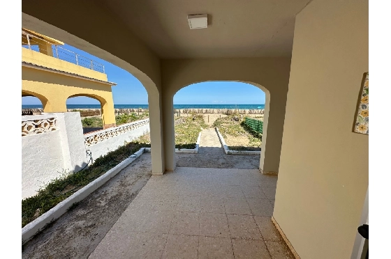 Villa in Denia zu verkaufen, Living area 220 m², Baujahr 1983, Klimaanlage, Plot 2233 m², 6 Schlafzimmer, 2 Badezimmer, Pool, ref.: O-V95814-22