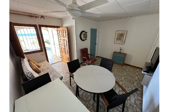 Villa in Denia zu verkaufen, Living area 220 m², Baujahr 1983, Klimaanlage, Plot 2233 m², 6 Schlafzimmer, 2 Badezimmer, Pool, ref.: O-V95814-23