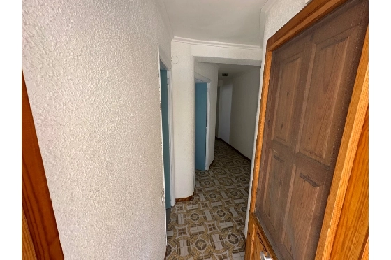 Villa in Denia zu verkaufen, Living area 220 m², Baujahr 1983, Klimaanlage, Plot 2233 m², 6 Schlafzimmer, 2 Badezimmer, Pool, ref.: O-V95814-33