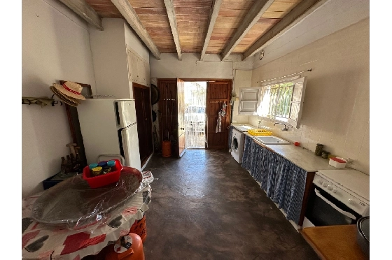 Villa in Denia zu verkaufen, Living area 220 m², Baujahr 1983, Klimaanlage, Plot 2233 m², 6 Schlafzimmer, 2 Badezimmer, Pool, ref.: O-V95814-37