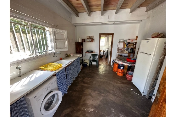 Villa in Denia zu verkaufen, Living area 220 m², Baujahr 1983, Klimaanlage, Plot 2233 m², 6 Schlafzimmer, 2 Badezimmer, Pool, ref.: O-V95814-38