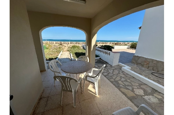Villa in Denia zu verkaufen, Living area 220 m², Baujahr 1983, Klimaanlage, Plot 2233 m², 6 Schlafzimmer, 2 Badezimmer, Pool, ref.: O-V95814-6