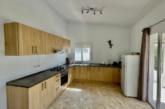 Villa in Orba(Valley) zu verkaufen, Living area 147 m², + Ofen, Klimaanlage, Plot 600 m², 3 Schlafzimmer, 2 Badezimmer, Pool, ref.: PV-141-02031P-10
